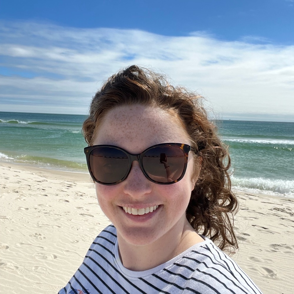 Meet your Posher, Lauren